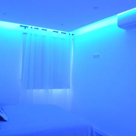 Olivia Apartment *