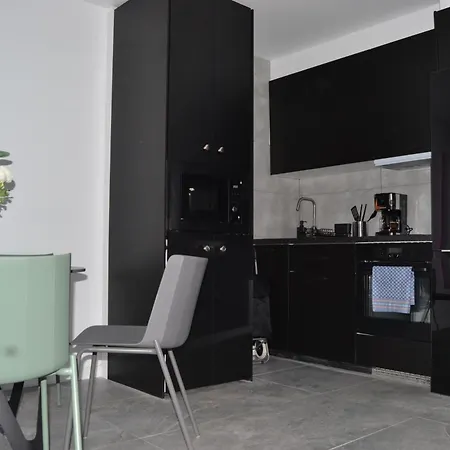 Olivia Apartment Candelaria